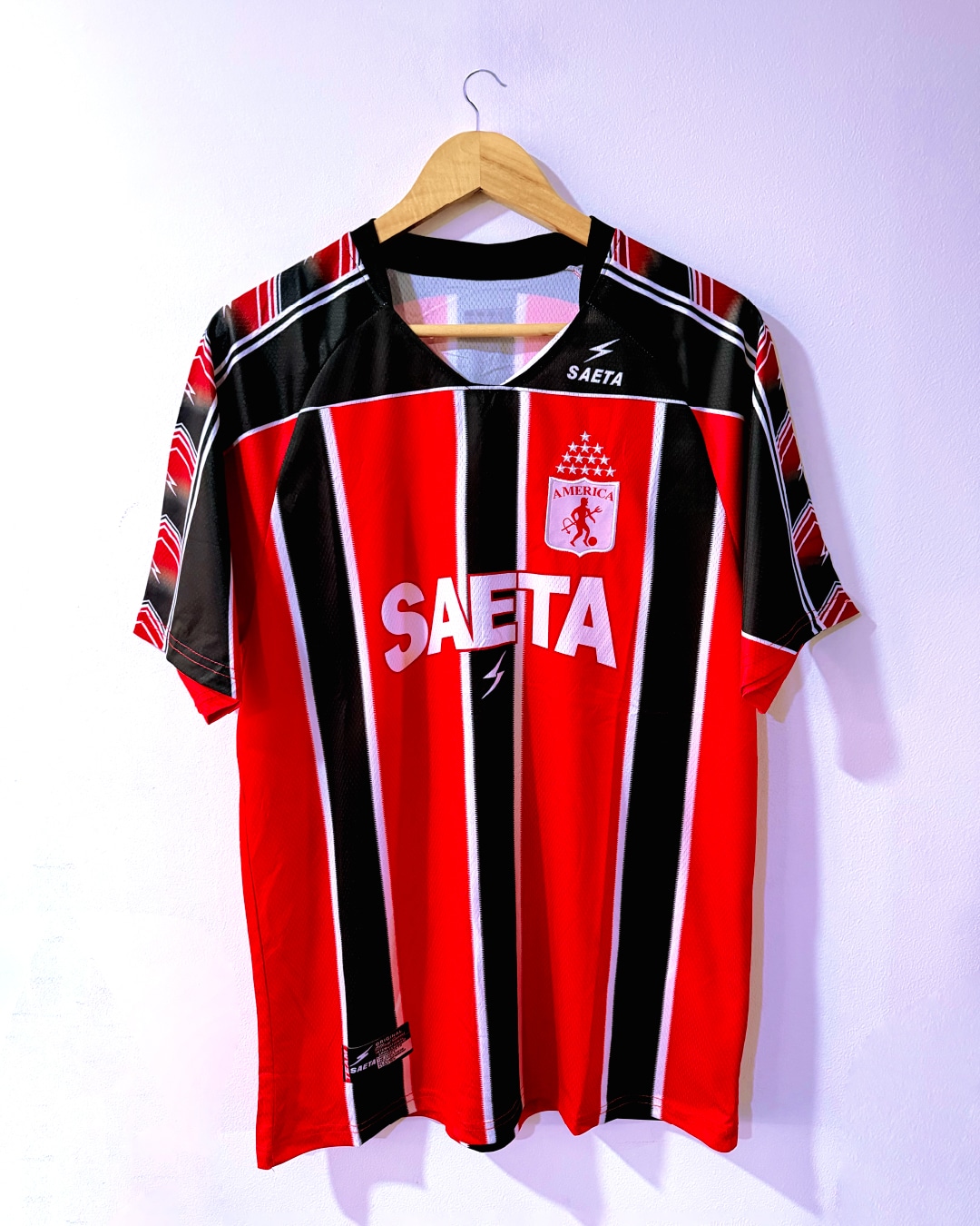 Camiseta retro TRICOLOR SAETA América de Cali